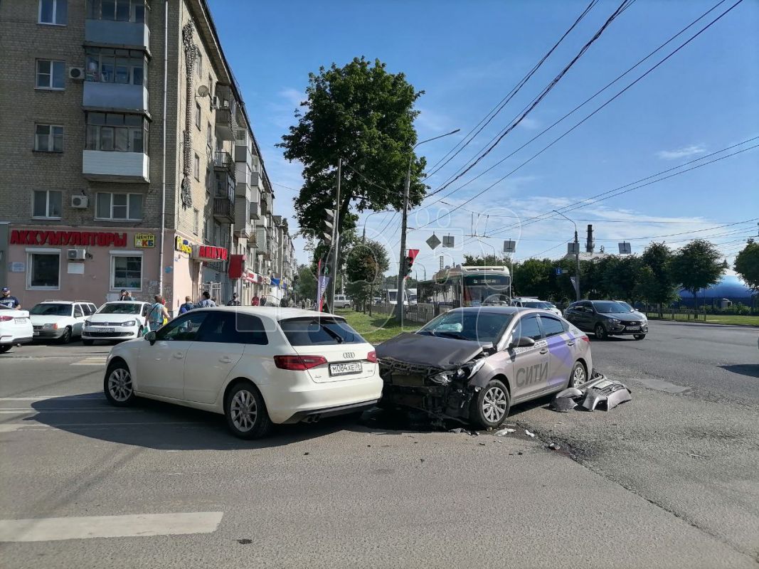 Стали известны подробности аварии с машиной «Ситимобила» | 16.06.2023 |  Воронеж - БезФормата