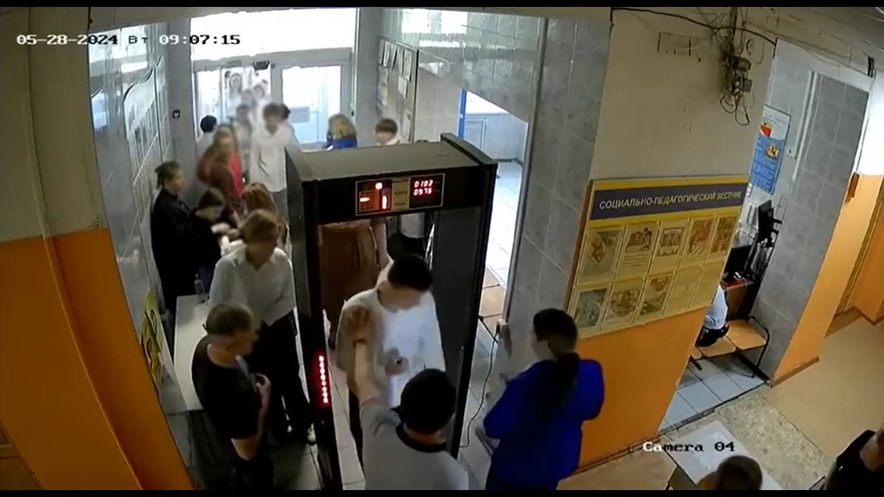 В мэрии не стали объяснять происхождение металлодетекторов в школах Воронежа